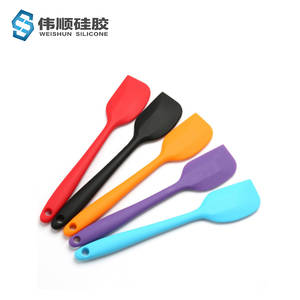 硅膠廚具耐高溫嗎，硅膠廚具知識分享【行業(yè)百科】